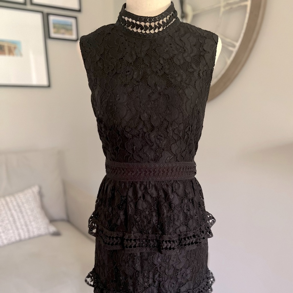CeCe little Black Dress (LBD) w/tiered lace dress              Size/4P/2